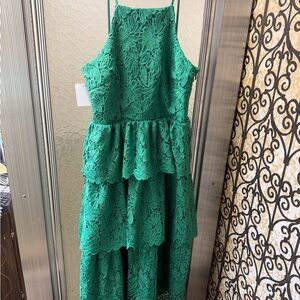 Women’s emerald Green Tiered Lace Dress corset back size medium new with tags